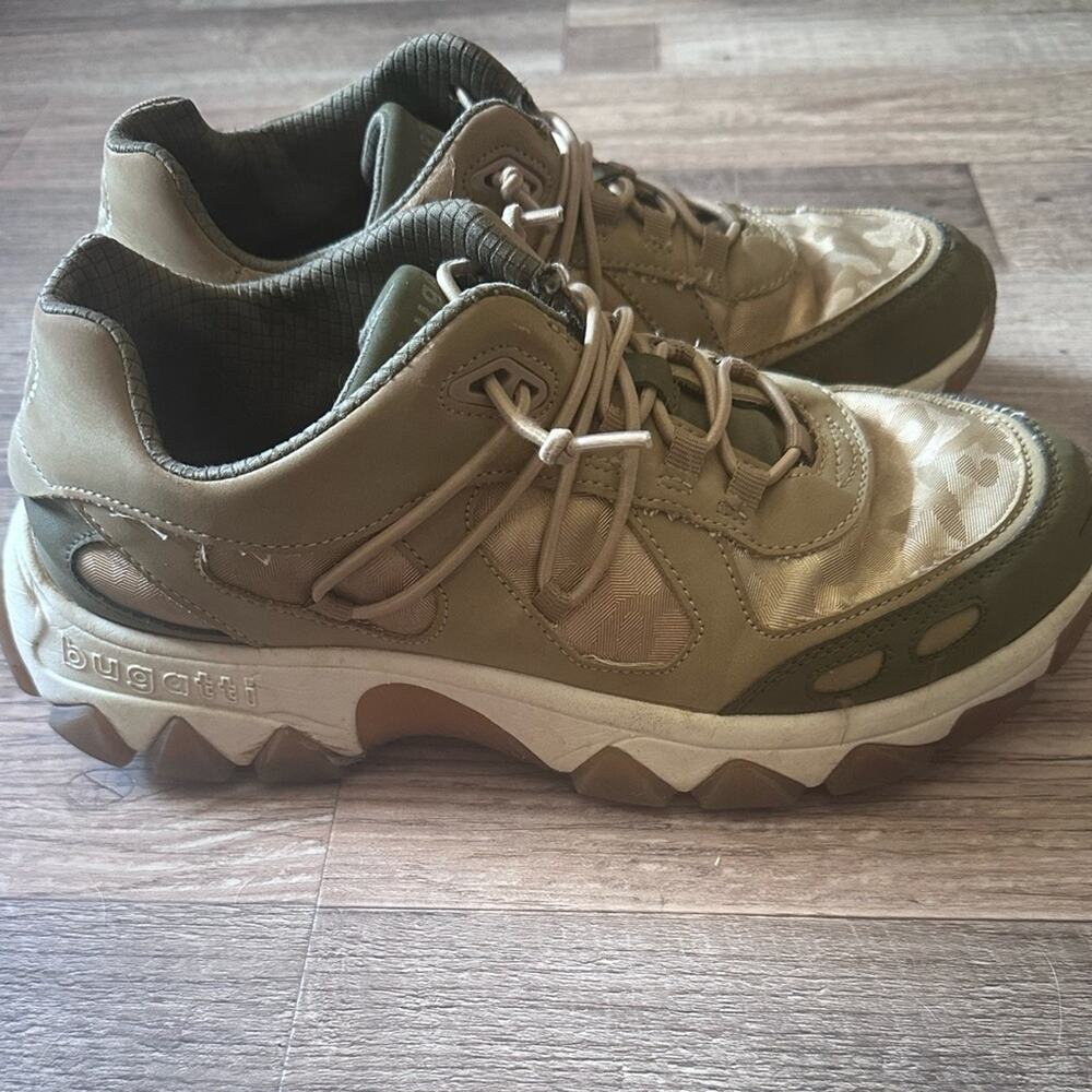 Bugatti Trainers Tan Sneakers